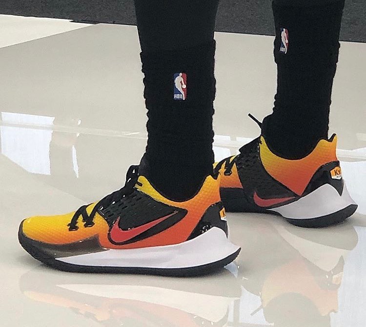 kyrie low 2 tn
