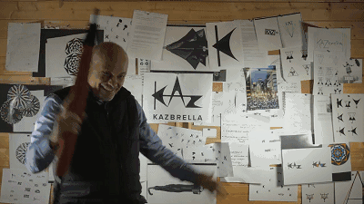 厉害了!这把反向伞,颠覆了传统雨伞的打开方式