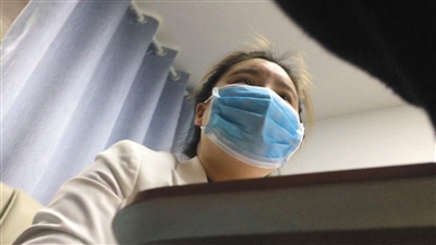 新京报记者被安排到“星医汇”整形医院,女医生几分钟就开出总价4万多元的整容方案。
