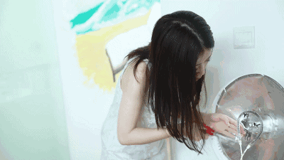 取下小太阳取暖器的发热管