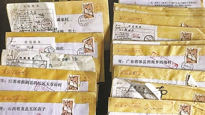 退伍老兵10年寄千封信 想为136名无名烈士找到家