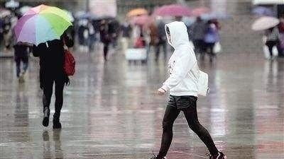 局地大雨!内蒙古雨势猛烈气温降,未来4天呼和浩特天气……