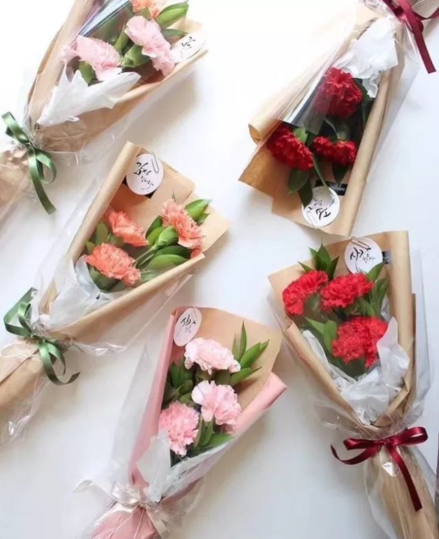 【活动招募】母亲节,做一束韩式小花束宠溺女