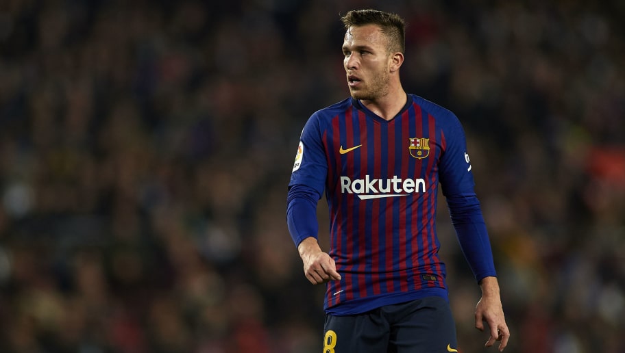 巴萨中场阿图尔将伤停三到四周