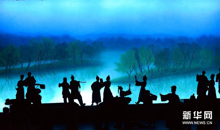 徽剧大戏《朱子还乡》在南昌上演