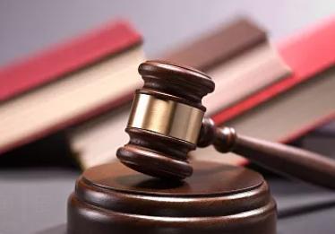 情侣马路中间吵架女友被撞身亡 男友被判刑十个月缓刑一年