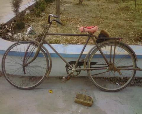 八十年代一辆永久自行车相当于现在多少钱?