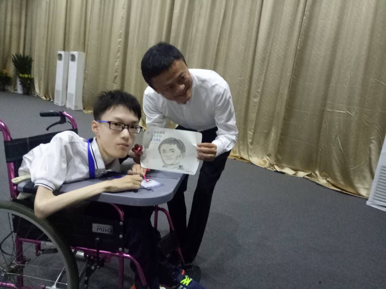 “无锡小霍金”今晨去世，曾获物联网创客大赛一等奖，马云为他点