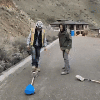 工作场所打屁股这么刺激 每日轻松一刻4月20晚间版