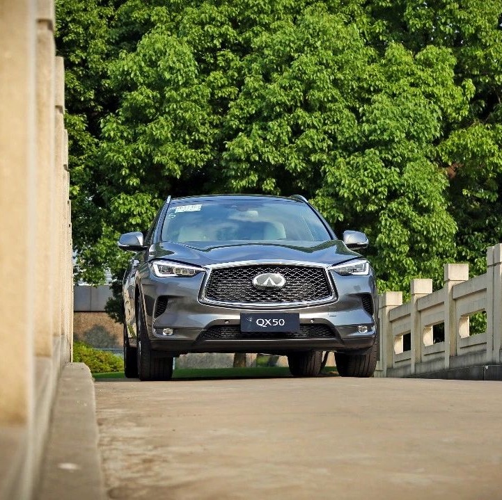 这台高技术、高颜值的新款SUV，卖得却比之前老款还便宜？