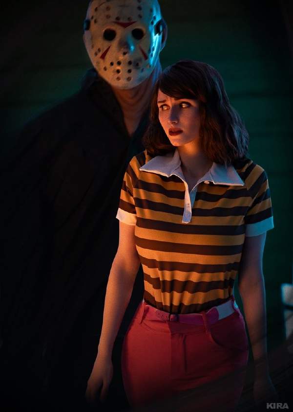 《十三号星期五》淡定姐、杰森Cos 《十三号星期五》淡定姐、杰森Cos 阴森恐怖令人胆寒