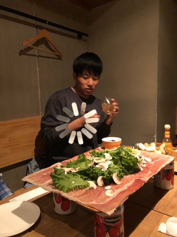 2018博彩信誉评级网,成飞正研隐形版枭龙战机:采用双垂尾设计无内弹舱