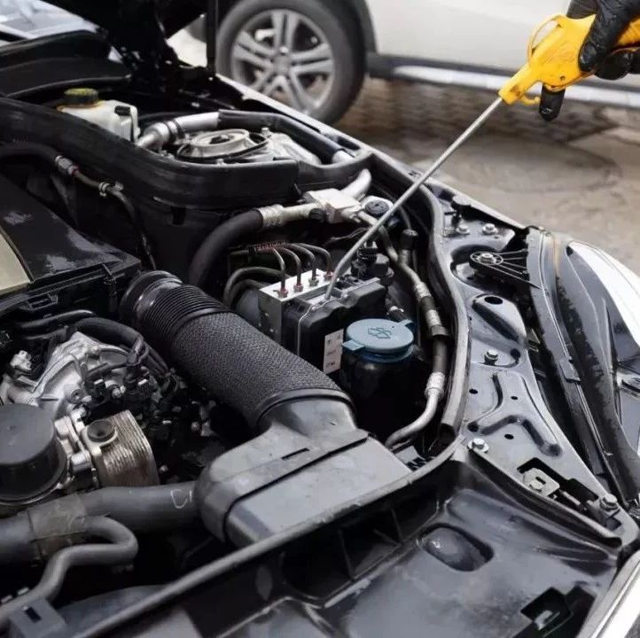 汽车换下的这四个零件怎么处理？老司机：带走吧，旧的也很值钱！