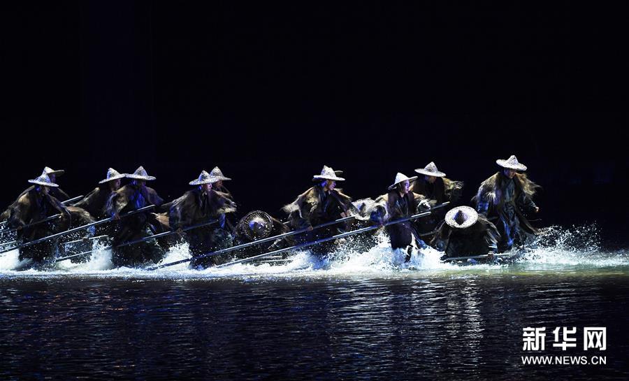 新版大型诗词文化实景演出《归来三峡》重庆亮相