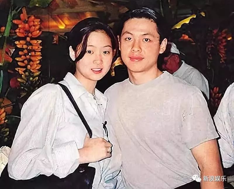 她居然离婚了！而她却悄悄结婚了！