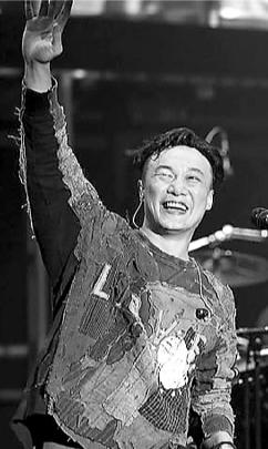 陈奕迅:下架歌曲《十年》《K歌之王》《人来人往》等154首