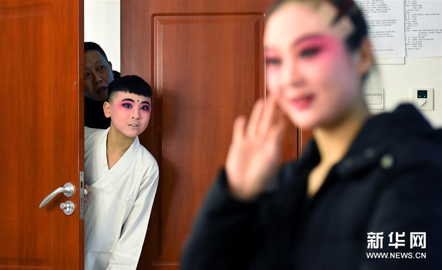 青春版评剧《秦香莲》在石家庄上演