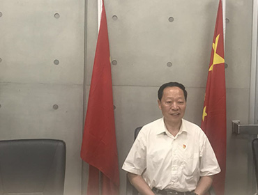 与40年改革开放同行伴28岁青春浦东成长