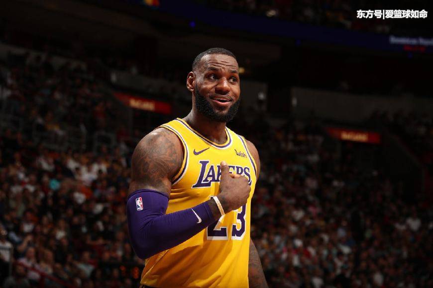 詹姆斯哈登生涯数据表 ZMvs-hnyuqhi3790389.jpg