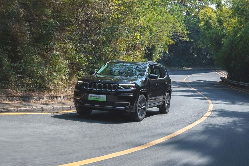 汉兰达和途昂迟迟不出新能源车?这次让Jeep指挥官PHEV抢了先