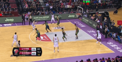 cba半决赛-辽宁主场险胜2-0广东 哈神8记三分37分郭少23 7 7