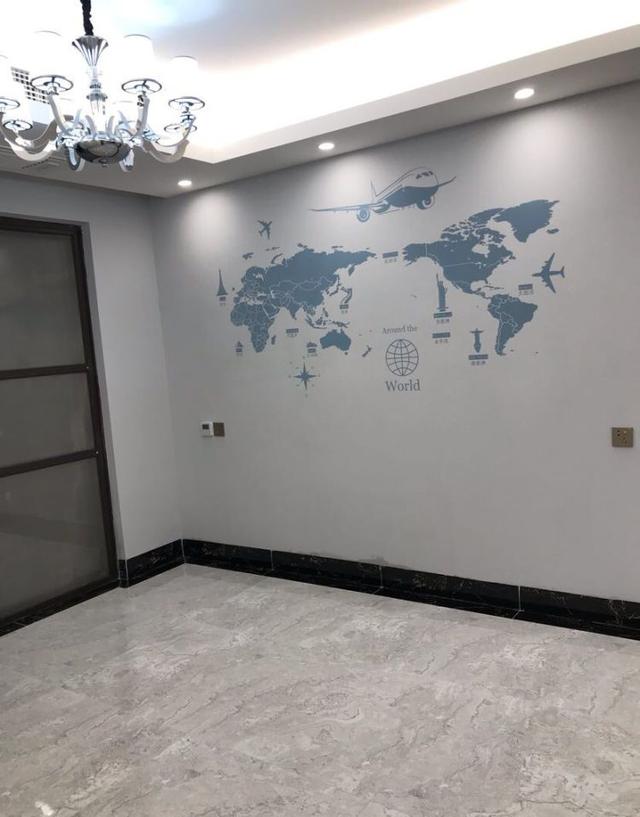 新房硬装完工，主卧卫生间藏在衣柜里？刚打扫了卫生忍不住晒晒