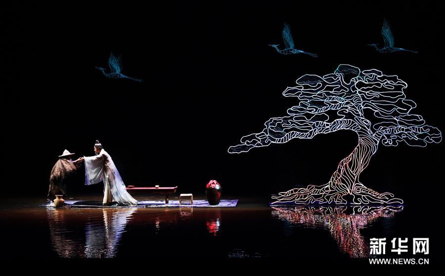 新版大型诗词文化实景演出《归来三峡》重庆亮相