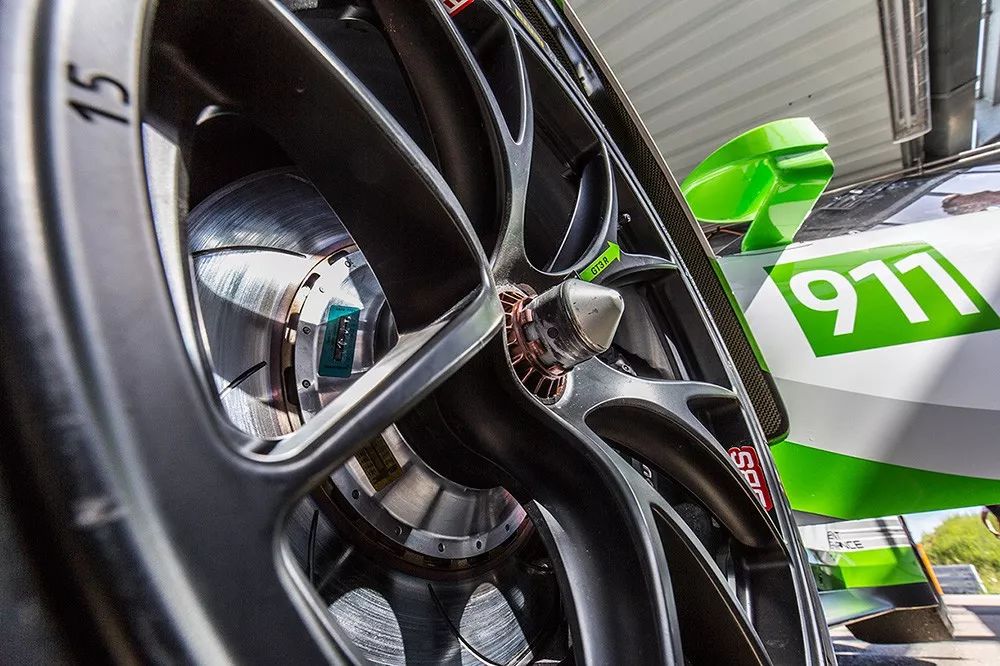 550����ƽ���������壡��ʱ�� 911 GT3 R ����ӭս