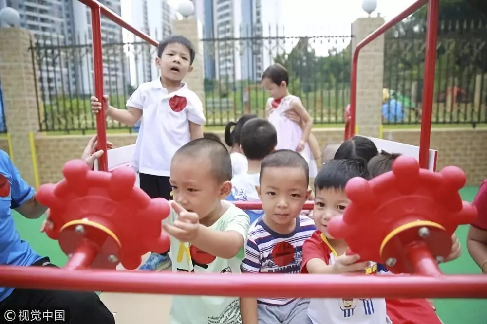 我市幼儿园班级人数有限制,收费不得超过这个