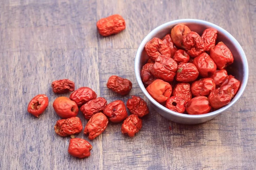 小心补品变毒药!红枣、薏米、人参…再好都不能随便吃!