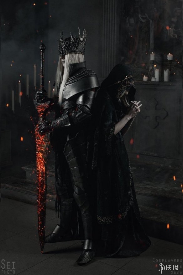 国外小哥COS《黑魂3》洛里安、洛斯里克 基情超还原