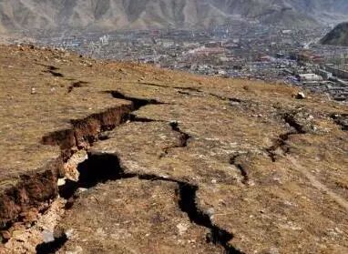 中国人口最多的自然村_中国人口第1村,人口数量比一个镇还多,全村皆姓陈 千子(2)
