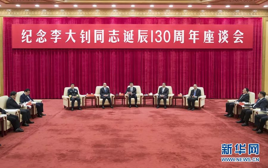 摩臣返点最高多少级|飞了半个世纪的战机不止B-52一种,还剩50架,载重超过100吨