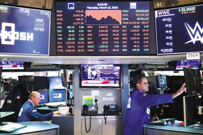 美国时间3月22日，纽约股市三大股指收盘下跌。 新华社记者 王迎 摄