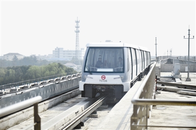 上海首条APM轨交线通过试运营专家评审