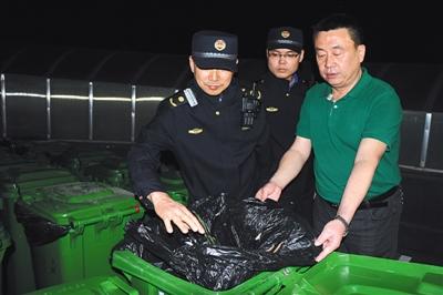 偷运餐厨垃圾 北京多家餐馆被高限处罚