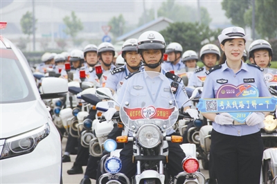 安徽芜湖交警推高考二维码