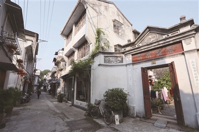 日前,鹿城区松台街道庆年坊历史文化街区改造进入签约阶段,计划年内