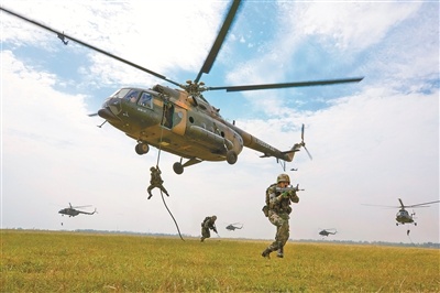 军报:空中突击部队成陆军部队转型发展标志性