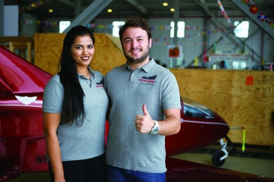 丈夫曾是意大利飞行员 妻子曾是印度小姐、空