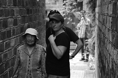 奥斯卡导演拍南京大屠杀:那个目睹一家七口被杀的女孩