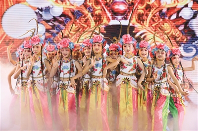 “河西精灵”花式秀才华 文武双全艳惊四座