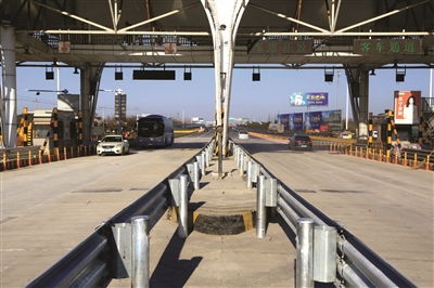 5座跨江大桥、5个苏鲁省界收费站 昨正式取消实体站实现“不停车过站”