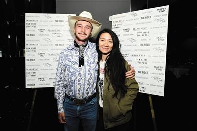 中国女导演拍出美国骑士的温柔