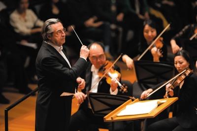 用平衡塑造整体，勃拉姆斯更好听了