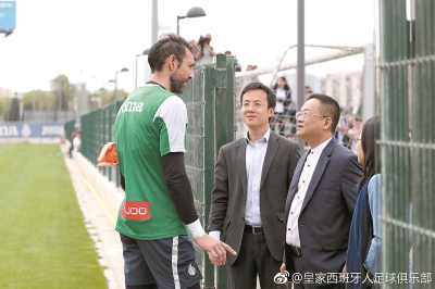 从卖足球玩具到足球俱乐部主席武磊的新老板究