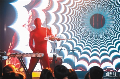 “拜年”新声音，十国音乐人重编民乐