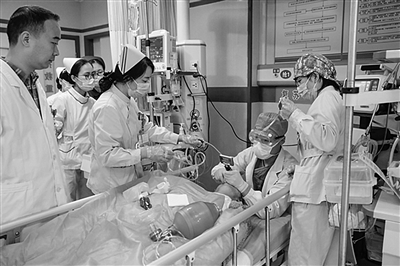 3分钟吃完一餐饭,日走两万步