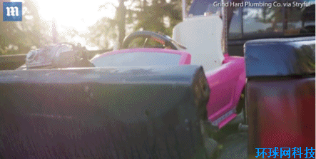 汽车狂热者改装福特野马童车 时速可达 112 公里