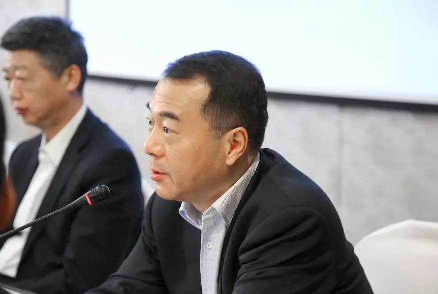 常州魏厨老总_常州瑞悦车业老总照片(2)